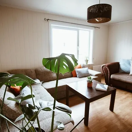 With Unique View Apartman *